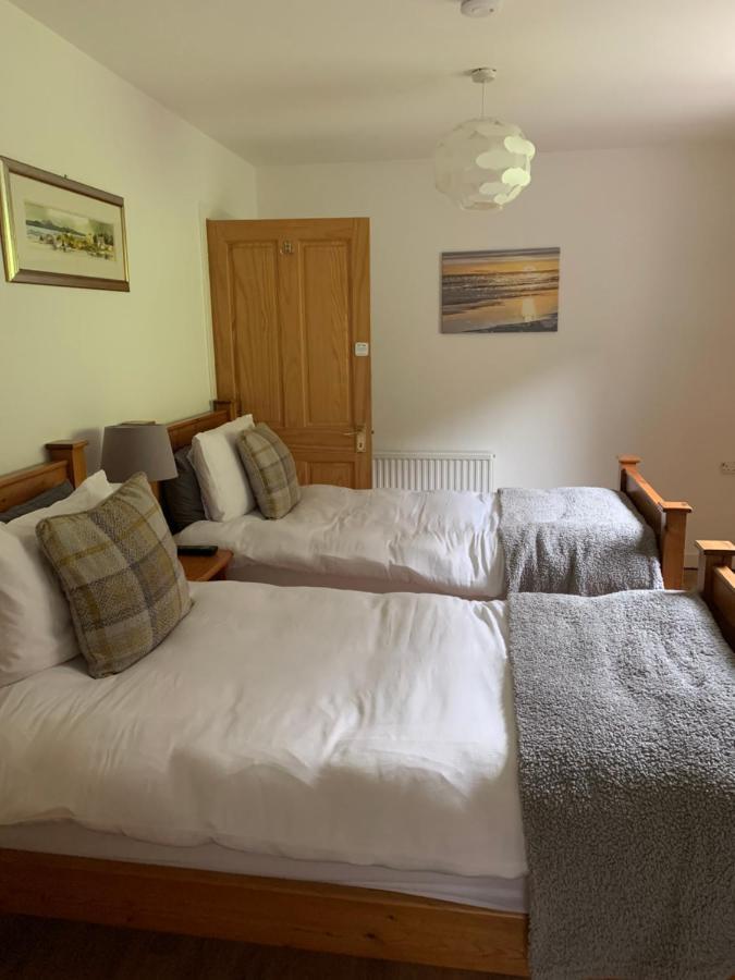 Alt-An Ensuite Self Catering Apartment With Twin Bedroom Fort William Esterno foto