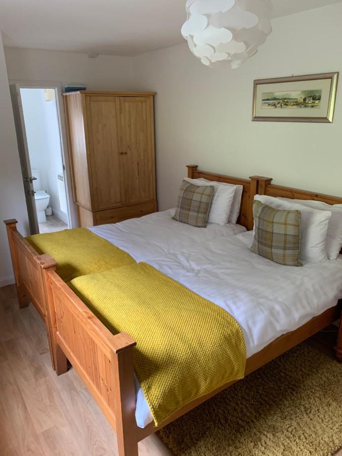 Alt-An Ensuite Self Catering Apartment With Twin Bedroom Fort William Esterno foto